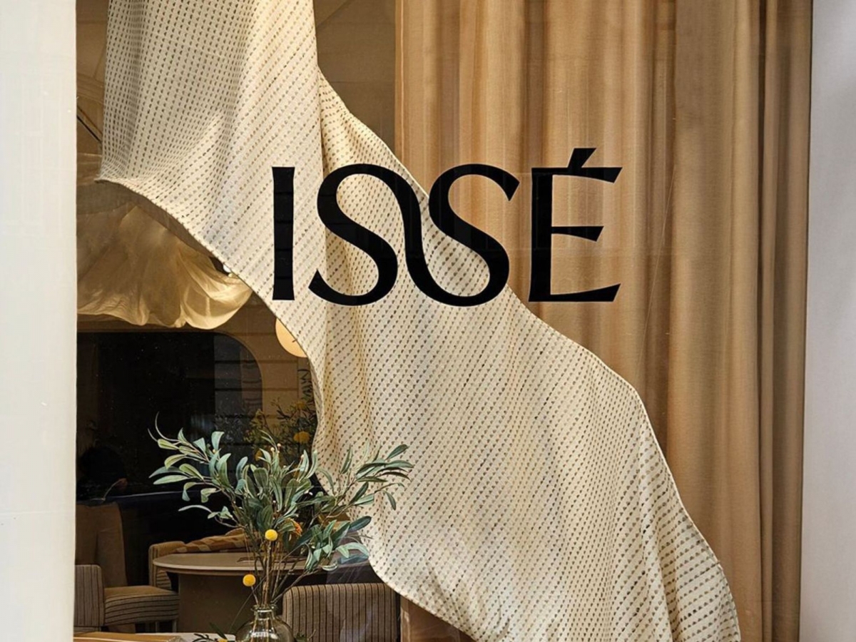 Новий французький бренд Issé, який викликає захоплення з першого погляду